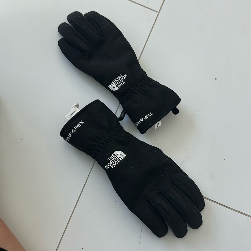 The North Face TNF Apex black gloves fleece lined SS/P